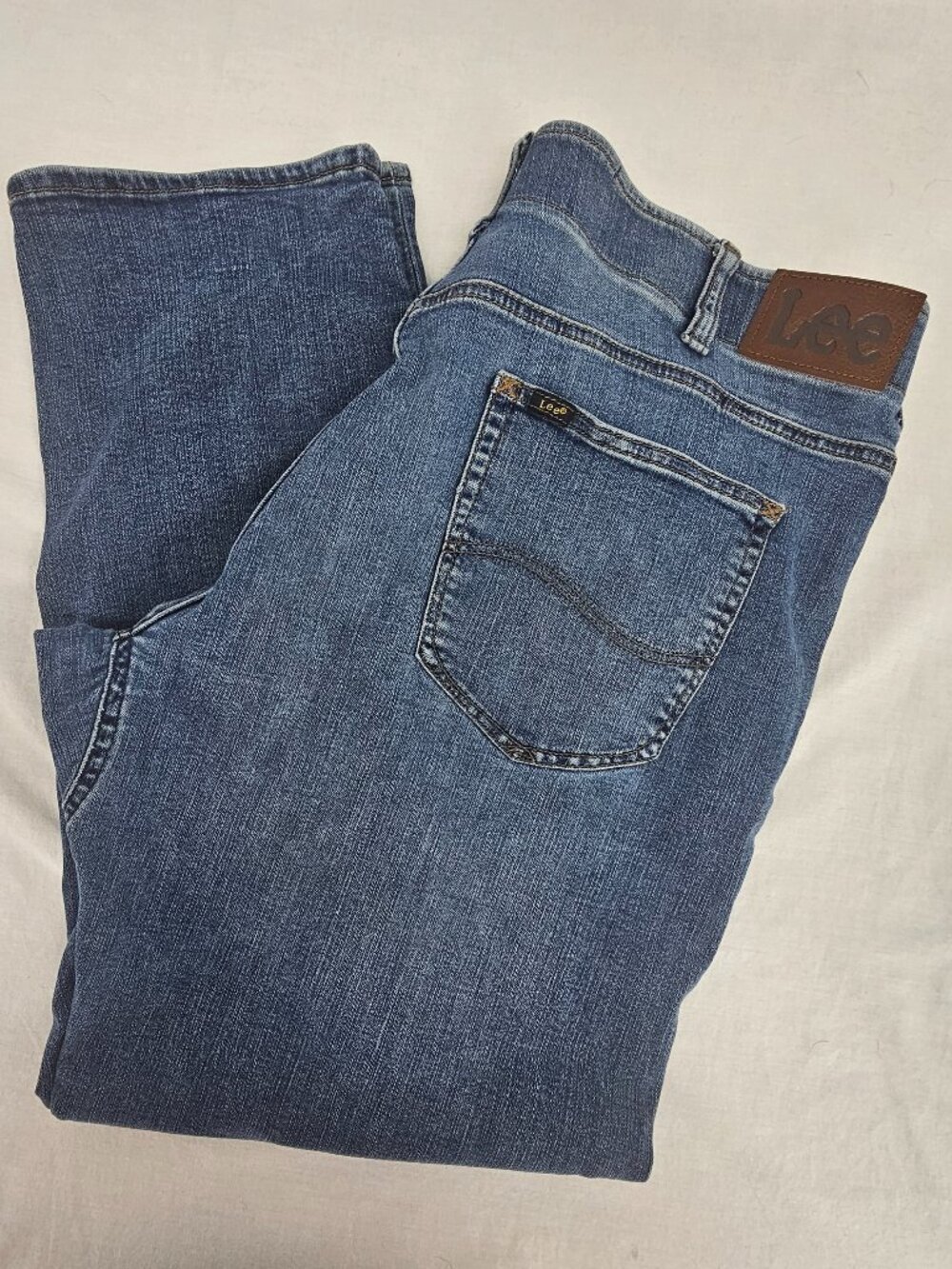 Lee Extreme Motion Athletic Fit Tapered Leg Medium Wash Blue Denim Men's 40x30